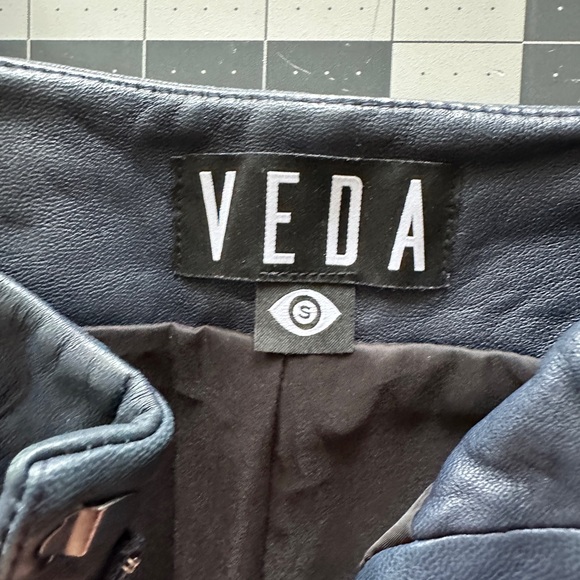 Veda pleated leather pants - Picture 2 of 9